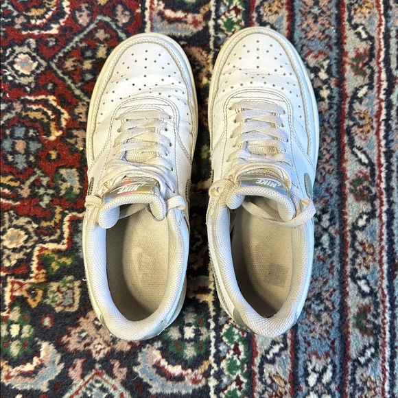 Women's Nike Court Vision Low Size 7 - Picture 4 of 7